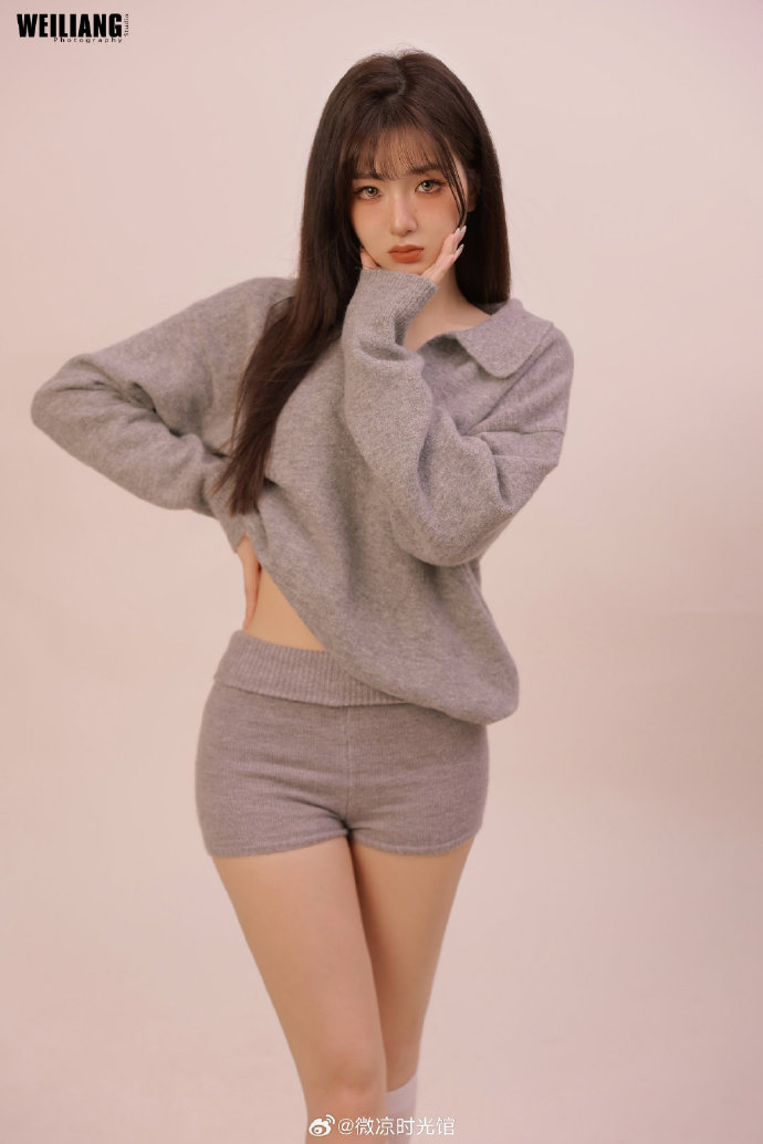 奇怪的她